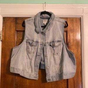 Torrid Light Wash Cropped Denim Vest